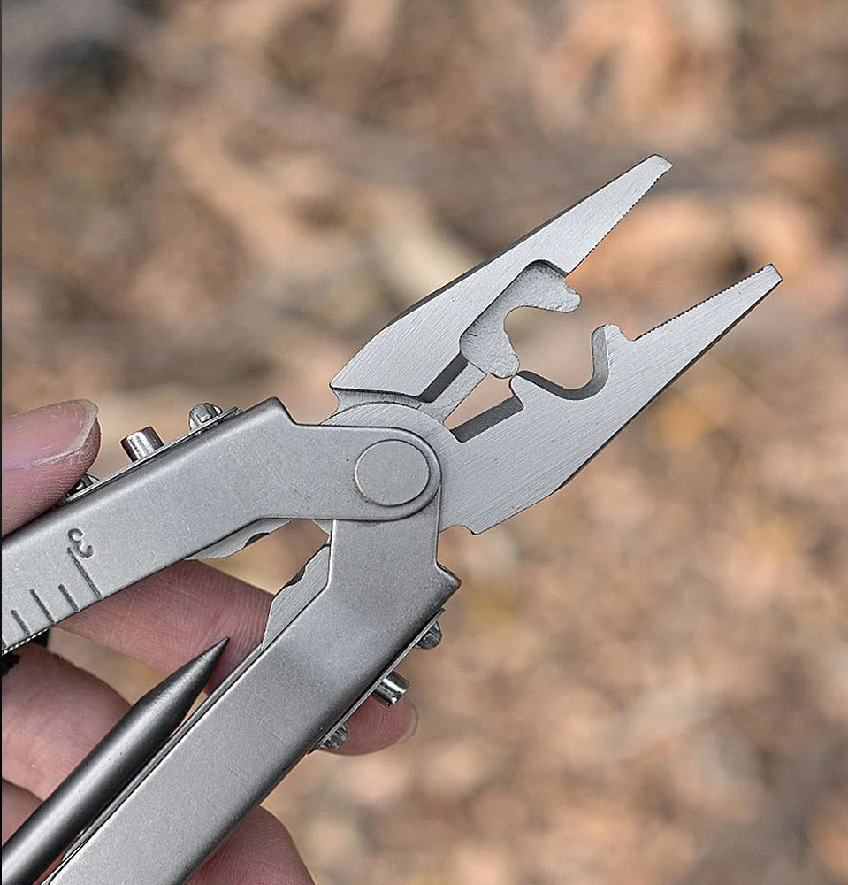 13 In 1 Multi Tools Portable Folding Pliers Tool